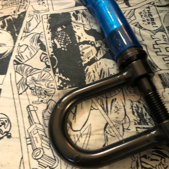 Artego Car Anti Theft Lock - Picture 4 of 7